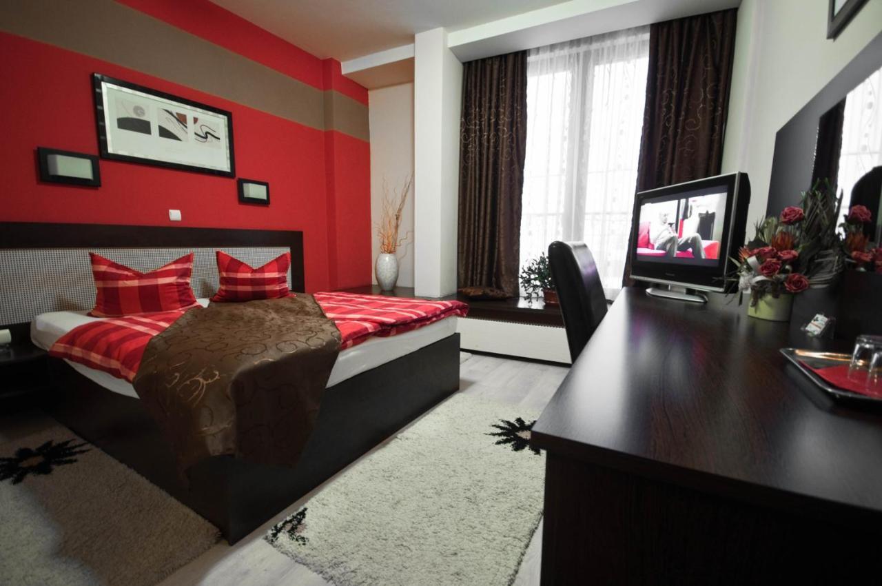 Hotel Poarta Transilvaniei Bistriţa Extérieur photo